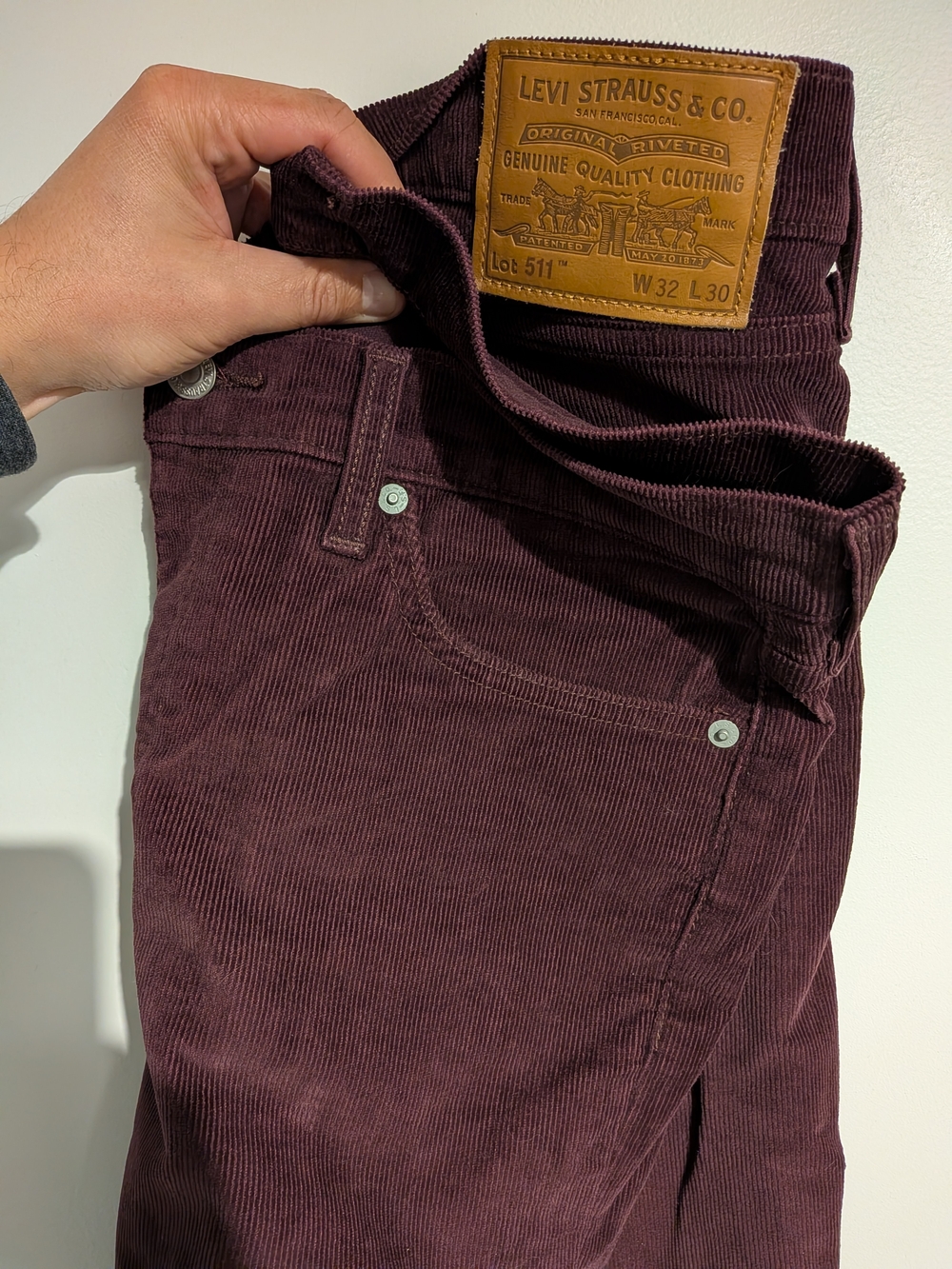 Levi's Men's Slim Straight Corduroy Jeans in Burgundy